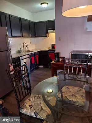 Philadelphia, PA 19147,914 ELLSWORTH ST