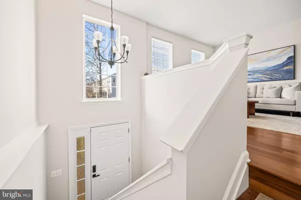 Alexandria, VA 22309,8469 BYERS DR