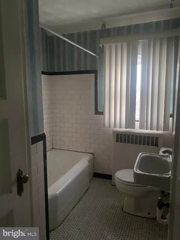 Baltimore, MD 21213,3104 E FEDERAL ST