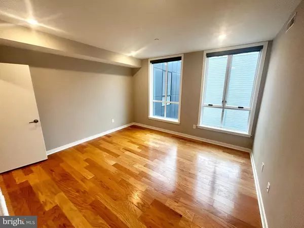 Philadelphia, PA 19130,1734-38 RIDGE AVE #407B