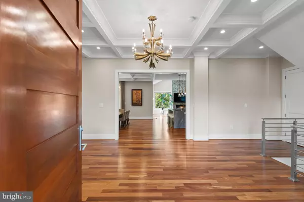 Washington, DC 20008,5152 LINNEAN TER NW