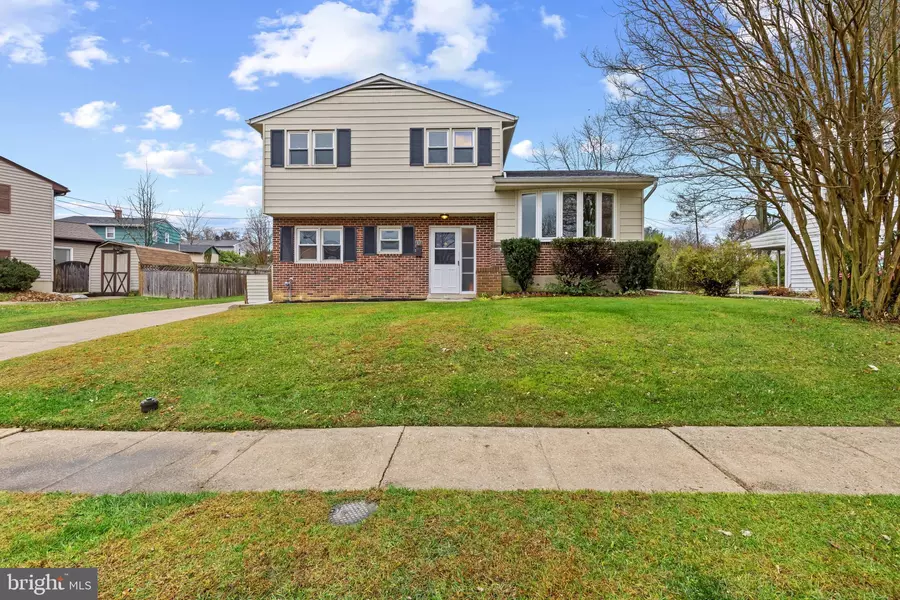 302 WESSLING CIR, Baltimore, MD 21228