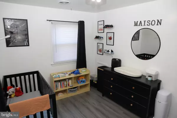 Hyattsville, MD 20782,5029 37TH PL