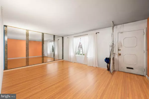 Glenside, PA 19038,222 RUSCOMBE AVE