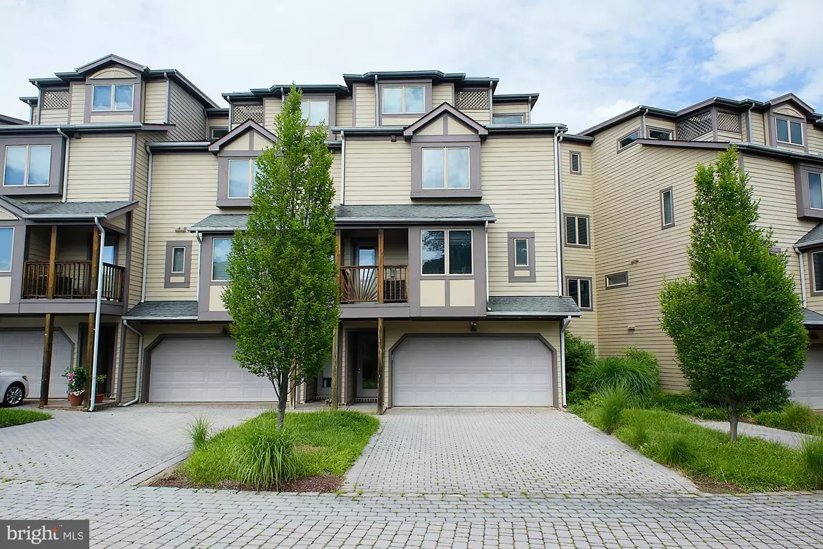 Annapolis, MD 21403,7025 CHESAPEAKE HARBOUR DR #18B