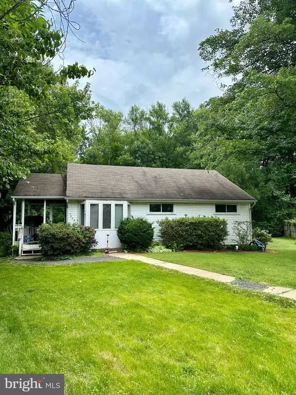 7229 PIMMIT CT, Falls Church, VA 22043