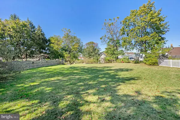 Silverdale, PA 18962,111 W SILVER ST