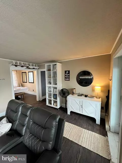 Crisfield, MD 21817,114 HALL HWY