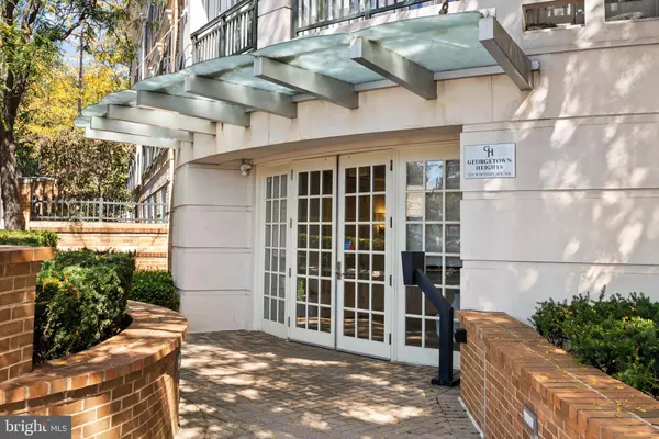 Washington, DC 20007,2501 WISCONSIN AVE NW #302