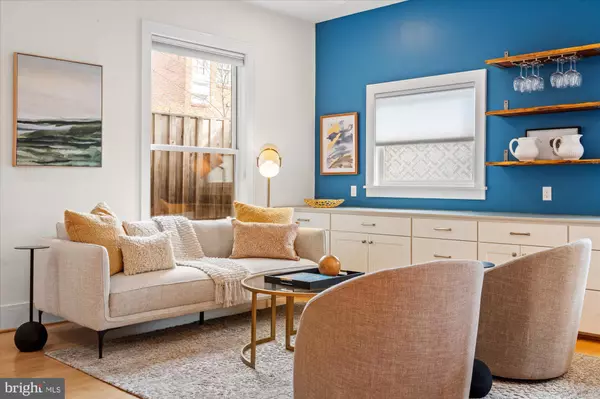 Washington, DC 20009,1817 SWANN ST NW #B