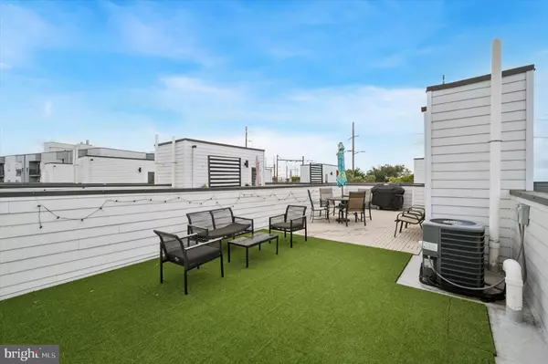 Philadelphia, PA 19146,2537 GRADUATE SQ