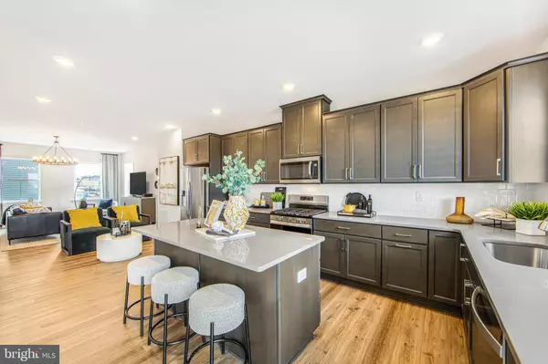 57 E FRONT ST, Bridgeport, PA 19405