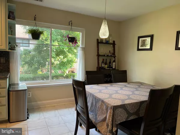 Mclean, VA 22102,1750 WESTWIND WAY #107