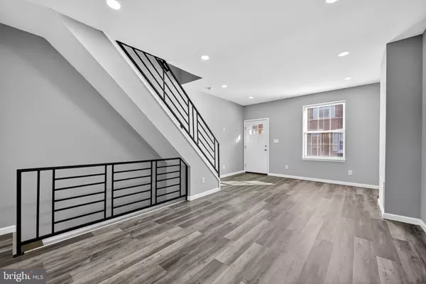 Philadelphia, PA 19140,4516 N MOLE ST