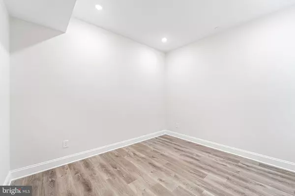 Philadelphia, PA 19121,2341 N COLLEGE AVE #3