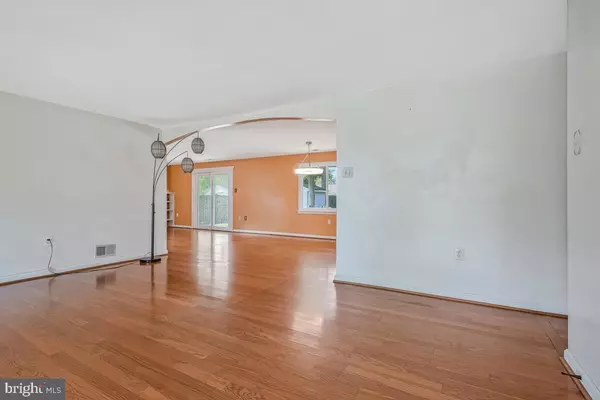 Waldorf, MD 20601,5026 NICHOLAS RD