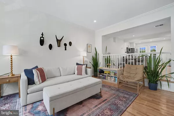 Alexandria, VA 22302,2732 FRANKLIN CT