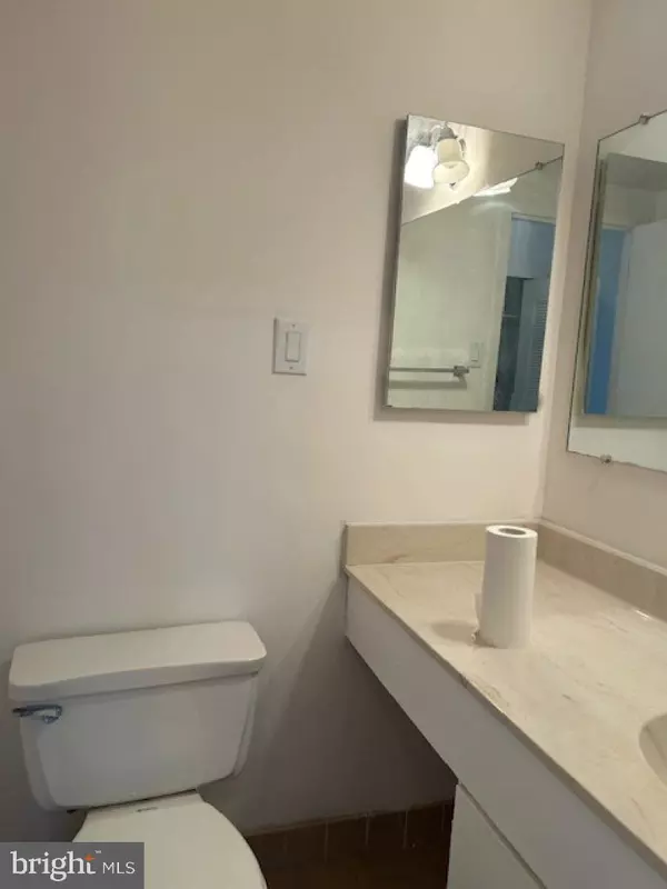 Falls Church, VA 22041,3701 S GEORGE MASON DR #611N