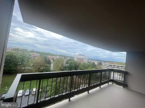 Falls Church, VA 22041,3701 S GEORGE MASON DR #611N