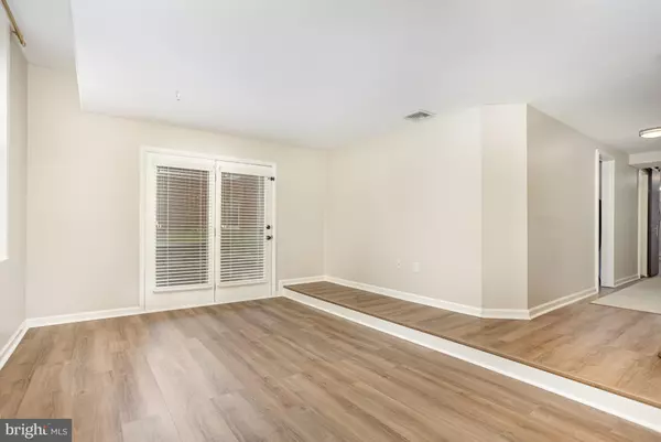 Lancaster, PA 17603,917 COLUMBIA AVE #217