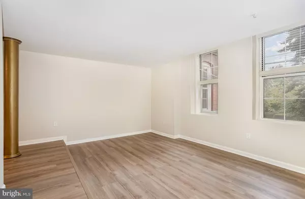 Lancaster, PA 17603,917 COLUMBIA AVE #217