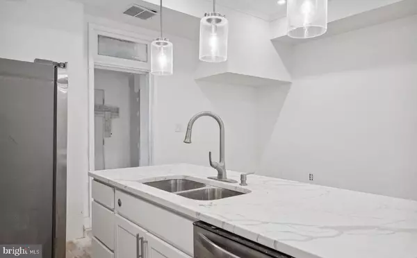 Washington, DC 20002,325 14TH PL NE
