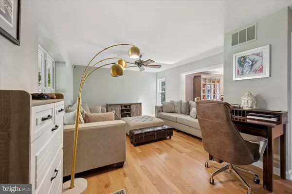 Sicklerville, NJ 08081,6 CATHERINE