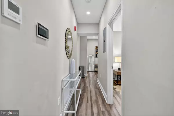 Washington, DC 20003,133 7TH ST SE #1