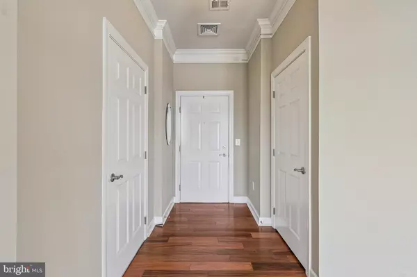 Woodbridge, VA 22191,680 WATERMANS DR #505