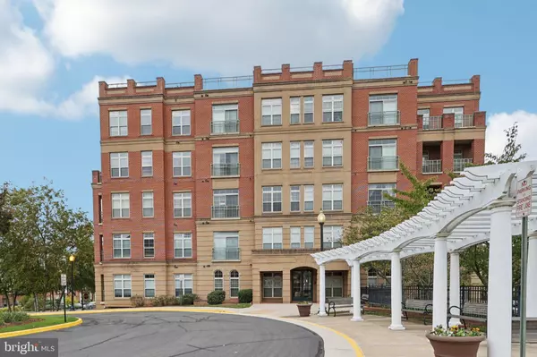 Woodbridge, VA 22191,680 WATERMANS DR #505