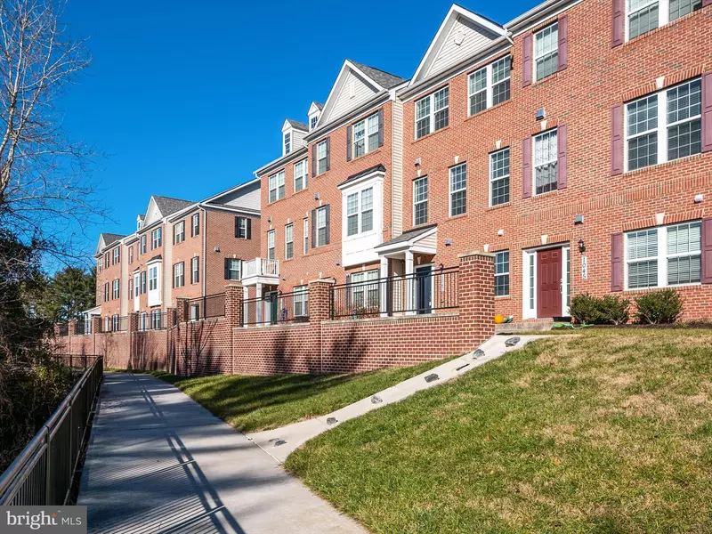 1047 IRONWOOD LN, Hanover, MD 21076