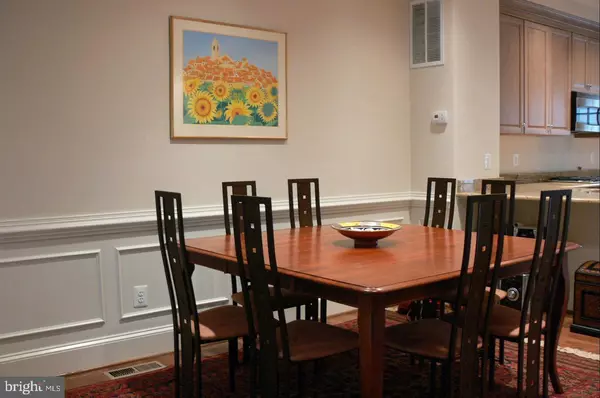 Alexandria, VA 22314,1828 POTOMAC GREENS DR