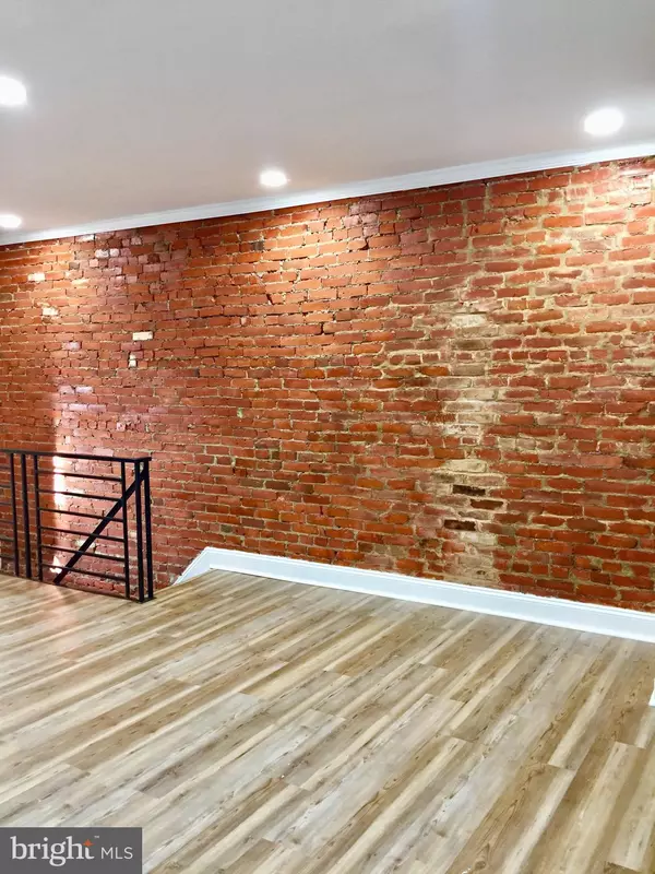 Philadelphia, PA 19151,417 N SALFORD ST N #2