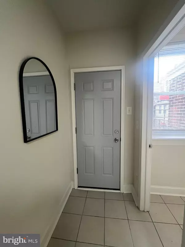 Philadelphia, PA 19140,725 W LUZERNE ST