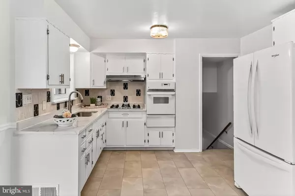 Springfield, VA 22150,6824 CONSTANCE DR