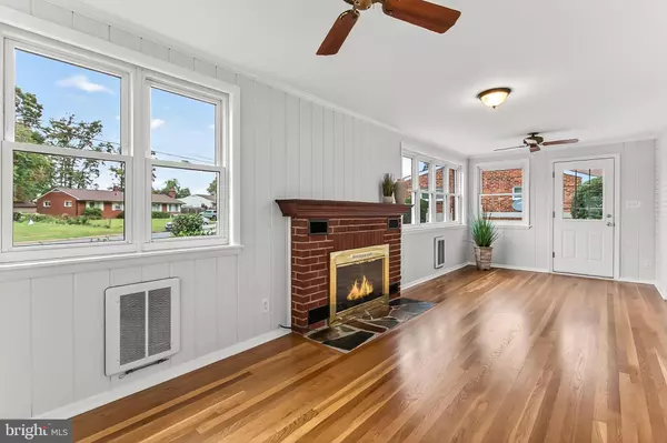 Springfield, VA 22150,6824 CONSTANCE DR