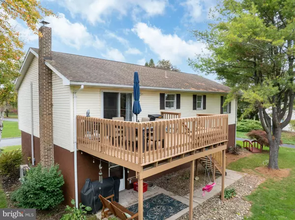 State College, PA 16801,301 GOLDFINCH DR