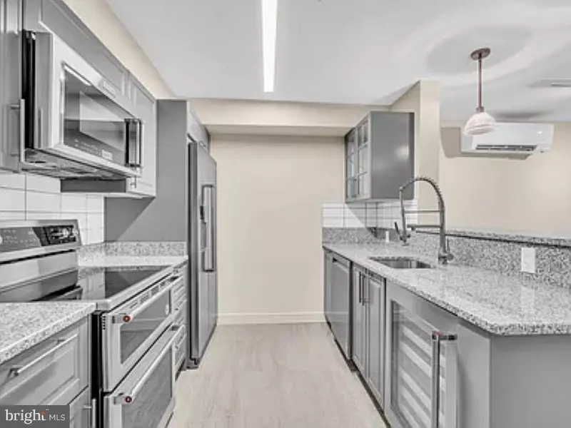 220 2ND ST SE #103, Washington, DC 20003