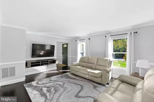 Great Falls, VA 22066,20017 GREAT FALLS FOREST DR