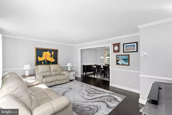 Great Falls, VA 22066,20017 GREAT FALLS FOREST DR