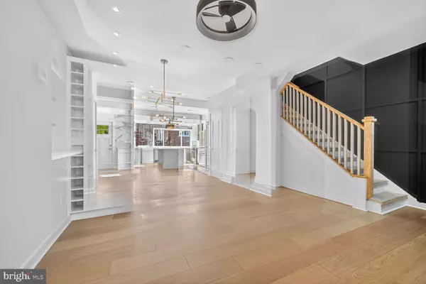 Washington, DC 20002,1607 D ST NE