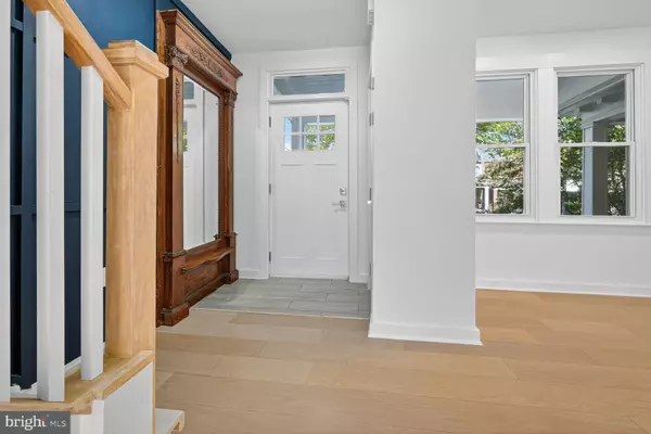 Washington, DC 20002,1607 D ST NE