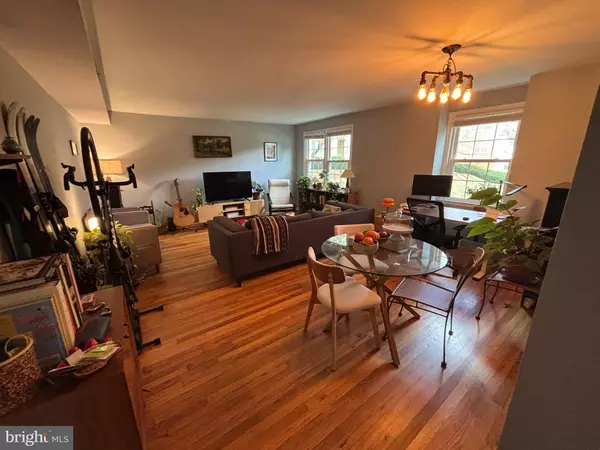 Silver Spring, MD 20910,2213 WASHINGTON AVE #103