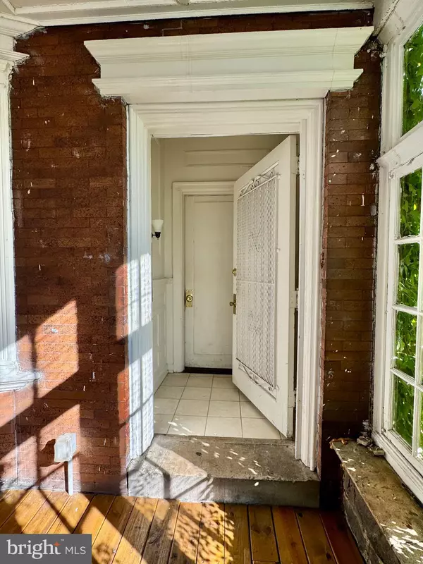 Philadelphia, PA 19104,4401 PINE ST