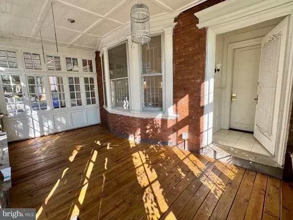 Philadelphia, PA 19104,4401 PINE ST