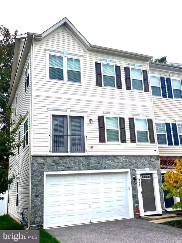 Glen Burnie, MD 21061,251 OAKVIEW VILLAGE DR