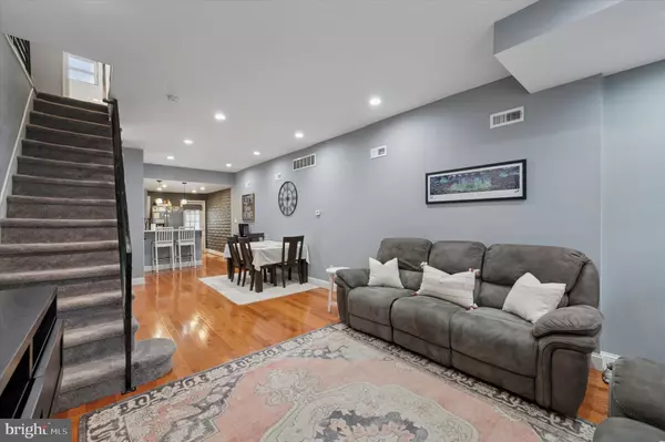 Philadelphia, PA 19125,2458 CEDAR ST