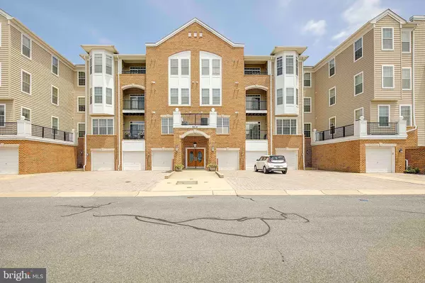 Odenton, MD 21113,8610 FLUTTERING LEAF TRL #208