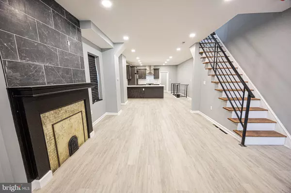 Philadelphia, PA 19144,6124 LENSEN ST