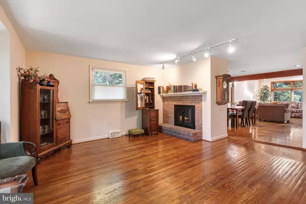 Huntingdon Valley, PA 19006,2390 TERWOOD RD